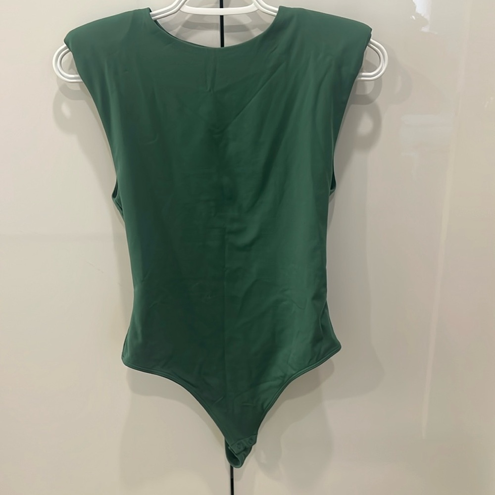 Babaton Contour Shoulder Pad Bodysuit M